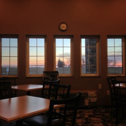 Boulders Inn & Suites - Dining area