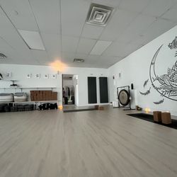 Form + Flow - Interior