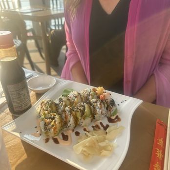 Snug Harbor - Sushi - American Near Me - Grand Haven, Michigan