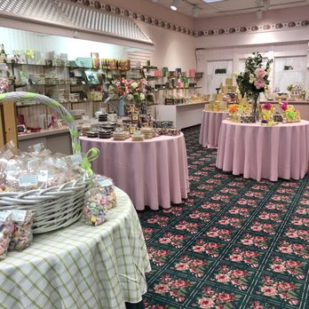 Malley's Chocolates - a variety of desserts - Candy Stores Near Me - Beachwood, Ohio Malley's Chocolates - a variety of desserts - Candy Stores Near Me - Beachwood, Ohio