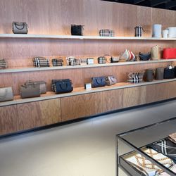 Burberry Outlet
