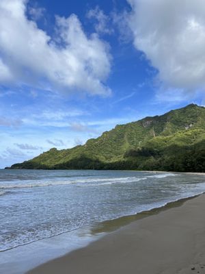 Kahana Bay Beach Park by null