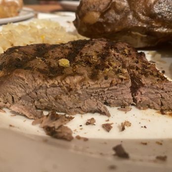 Cheddar's Scratch Kitchen - 6 oz. Fire Grilled Sirloin that was supposed to be medium - Comfort Food Near Me - Kingsport, Tennessee