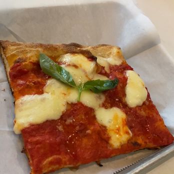Pizza Alla Pala - Margherita slice - Pizza Near Me - Las Vegas, Nevada
