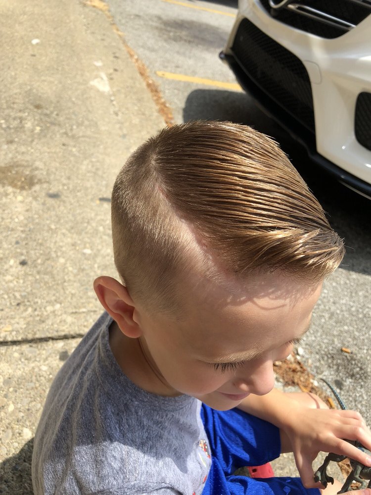 Bryan's Barber Shop Logo