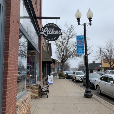 the lakes running company