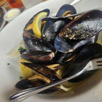 Scoma's Restaurant - Garlic muscle - Seafood Near Me - San Francisco, California Scoma's Restaurant - Garlic muscle - Seafood Near Me - San Francisco, California