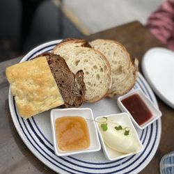 Bouche - Bread basket
