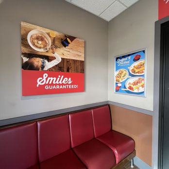 IHOP - IHOP (March Ln | Stockton, CA): Waiting Area - American Near Me - Stockton, California