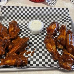 The Marion Wing Factory - Nashville Hot and 828 Sauce