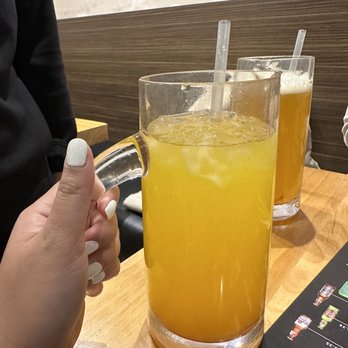 Mogouyan Hand-Pulled Noodles - my mango refresher - Noodles Near Me - Toronto, Ontario