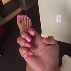 Nail Tech - No chip mani & toes polish change
