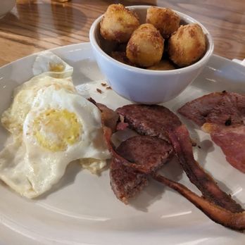 Cracker Barrel Old Country Store - Breakfast & Brunch Near Me - Sullivan, Missouri Cracker Barrel Old Country Store - Breakfast & Brunch Near Me - Sullivan, Missouri