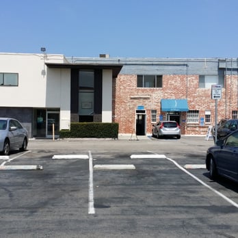 Infuse Wellness Center - Park in back. Entrance at back. - IV Hydration Near Me - Santa Monica, California