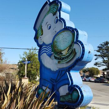 Bob's Big Boy Broiler - Old Bob's sign - American Near Me - Downey, California