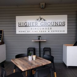 Higher Grounds Café - Out front