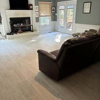 Elmer Fr Home Services - family room2 - Flooring Near Me Elmer Fr Home Services - family room2 - Flooring Near Me