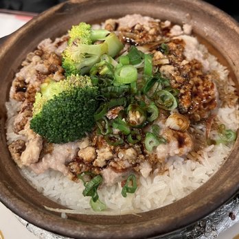 Yummy Noodle House 粥麵之家 - Salted fish with pork clay pot rice - Noodles Near Me - Bayside, New York Yummy Noodle House 粥麵之家 - Salted fish with pork clay pot rice - Noodles Near Me - Bayside, New York