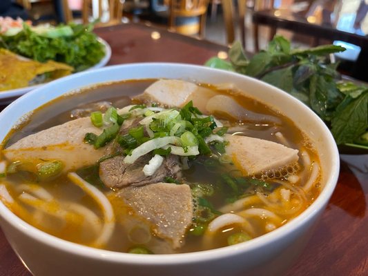 Saigon Bistro by null