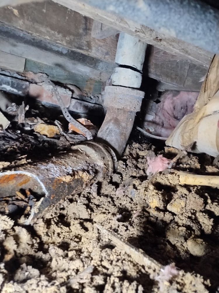 Slide of Pay-Less Plumbing