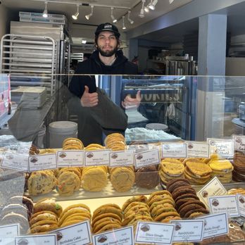 MOUNTAIN TOP COOKIE SHOP - Updated May 2024 - 243 Photos & 326 Reviews