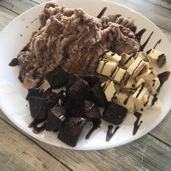 Snowbite - Create your own shaved snow: mine was chocolate shaved snow with cheesecake, brownie bites and chocolate sauce - Vietnamese Near Me - Pharr, Texas Snowbite - Create your own shaved snow: mine was chocolate shaved snow with cheesecake, brownie bites and chocolate sauce - Vietnamese Near Me - Pharr, Texas