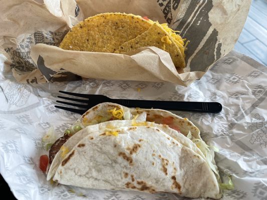 Del Taco by null