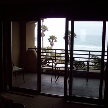 Pacific Terrace Hotel - Nice balcony with the smallest sliding door ever! - San Diego, CA