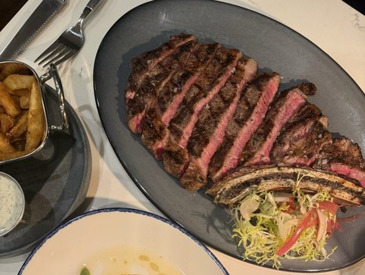 Signature Steak by null