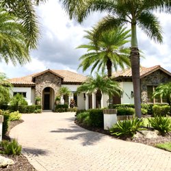 MidRepublic Painting - New stucco and paint on a beautiful Florida home