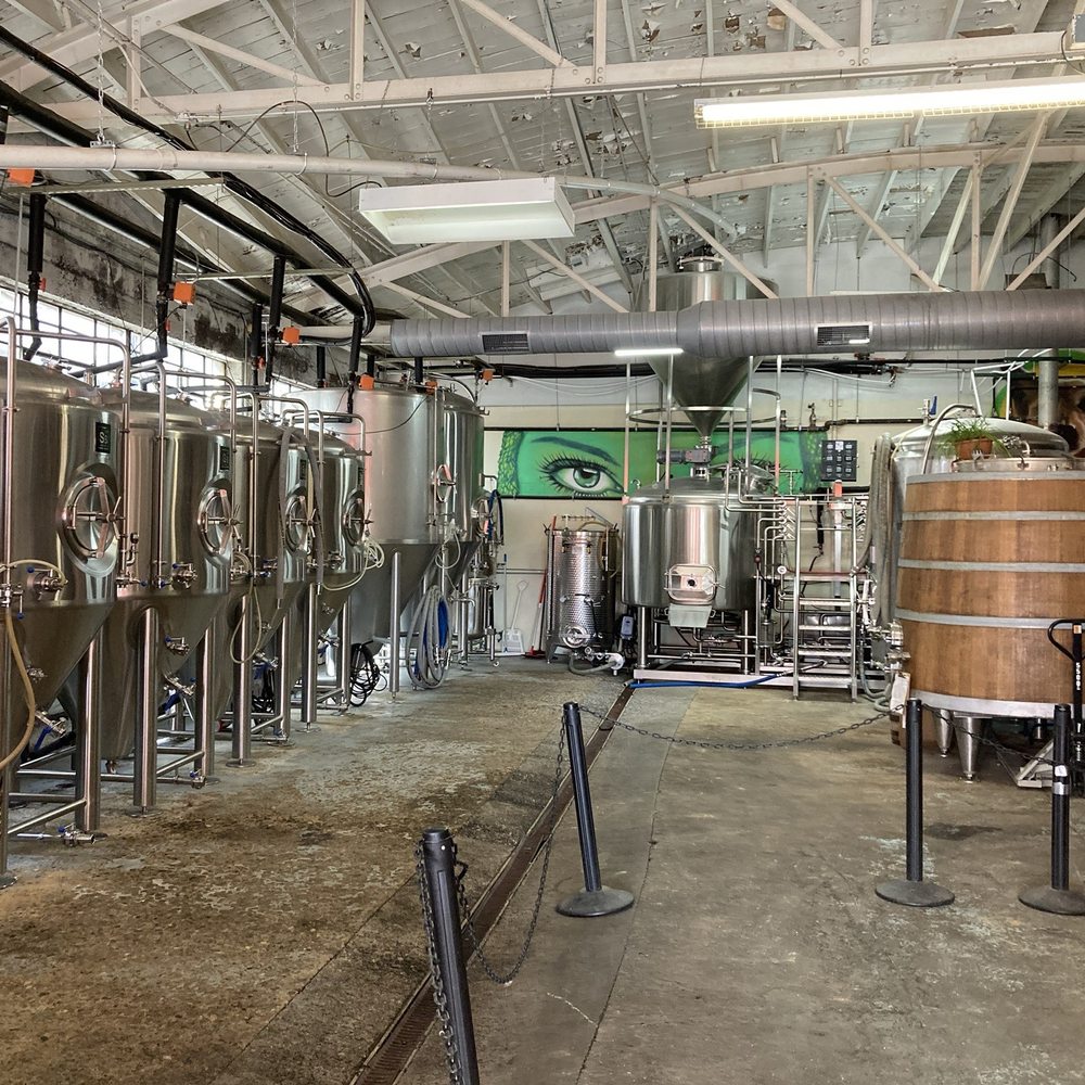 Hi-Wire Brewing - Brewing faculty - Breweries Near Me - Asheville, North Carolina Hi-Wire Brewing - Brewing faculty - Breweries Near Me - Asheville, North Carolina