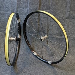Essential Cycles - We Are One Unions laced to Industry Nine Hydra custom build