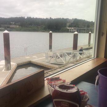 Mo's Seafood & Chowder - Seafood Near Me - Florence, Oregon Mo's Seafood & Chowder - Seafood Near Me - Florence, Oregon