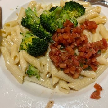 Applebee's Grill + Bar - American Near Me - Woodbridge, New Jersey Applebee's Grill + Bar - American Near Me - Woodbridge, New Jersey