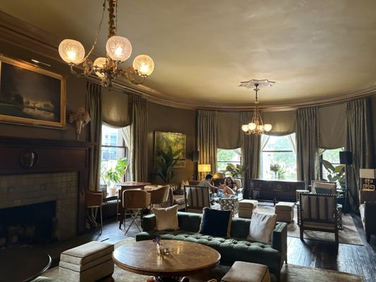 The Library at The Detroit Club by null