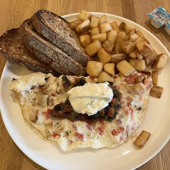 Silver Diner - California Omelette - New American Near Me - Arlington, Virginia
