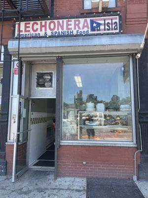 La Pequeña Lechonera inc by null