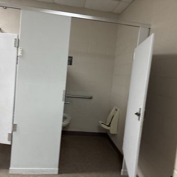 Rittman Recreation Center - The bathroom - Gyms Near Me - Rittman, Ohio Rittman Recreation Center - The bathroom - Gyms Near Me - Rittman, Ohio
