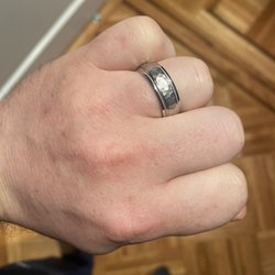 Northeastern Jewelers & Estate Buyers - Mens wedding band
