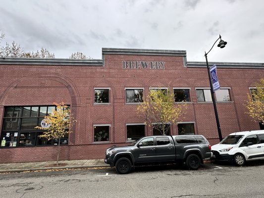 Snoqualmie Falls Brewery by null