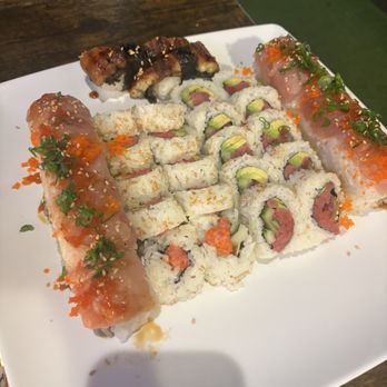 Ugly Roll Sushi - Ugly roll, spicy tuna roll, tuna avocado cucumber roll, eel nigiri - Japanese Near Me - Los Angeles, California Ugly Roll Sushi - Ugly roll, spicy tuna roll, tuna avocado cucumber roll, eel nigiri - Japanese Near Me - Los Angeles, California