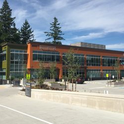 Asha Madhavan, DDS - Entrance to Sammamish Medical Pavilion. We are located next to the Metropolitan Market building. Drive up on 4th St and turn right.