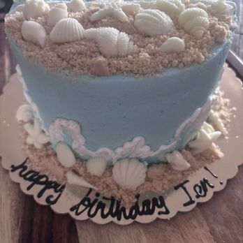 Mayu's Cakes & Bakery - Fresh Strawberries Cake 8in (20-24 Slices) - Custom Cakes Near Me - Pittsburg, California Mayu's Cakes & Bakery - Fresh Strawberries Cake 8in (20-24 Slices) - Custom Cakes Near Me - Pittsburg, California