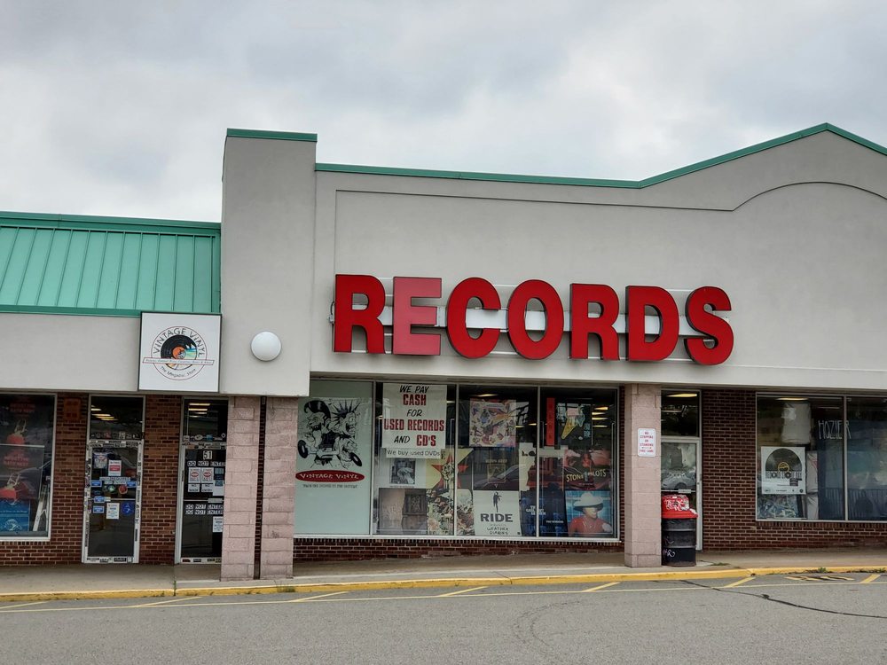 VINTAGE VINYL RECORDS CLOSED 45 Photos & 87 Reviews 51 Lafayette Rd, Fords, New Jersey