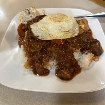 Cinnamon's Restaurant - Moe-Moe, what my girlfriend had, said it brought back great memories of her mom's cooking! - Pancakes Near Me - Kailua, Hawaii Cinnamon's Restaurant - Moe-Moe, what my girlfriend had, said it brought back great memories of her mom's cooking! - Pancakes Near Me - Kailua, Hawaii