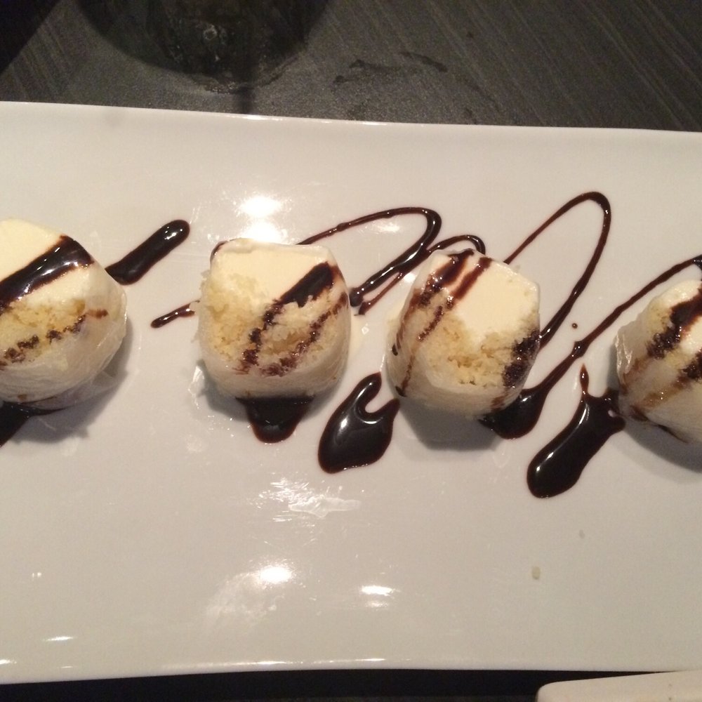 Sake Sushi - Summer roll - Sushi Bars Near Me - Vaughan, Ontario Sake Sushi - Summer roll - Sushi Bars Near Me - Vaughan, Ontario