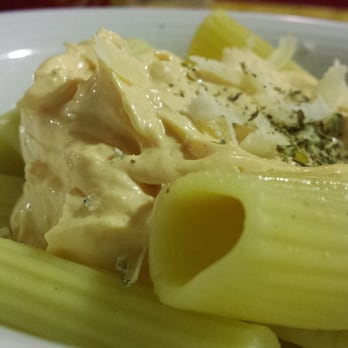 La Casa Fundida - Rigatoni con salsa de sobrasada. - Spanish Near Me - Seville, SE La Casa Fundida - Rigatoni con salsa de sobrasada. - Spanish Near Me - Seville, SE
