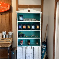 Isla Coffee Shop