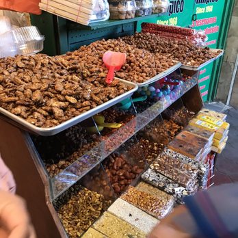 Puerto Fronterizo Los Algodones - Ooooo! Candy! Candied pecans, almonds, peanuts and something else but I wasn't listening after candied almond. Careful-They are hard - Public Services & Government Near Me - Los Algodones, BCN