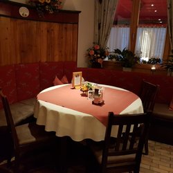Bier-Adam - Gemütliche runde Ecke